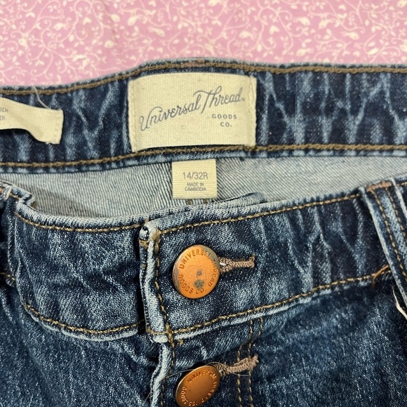 Universal Thread Vintage Midi Jean Shorts - Size 14/32R - Picture 2 of 9